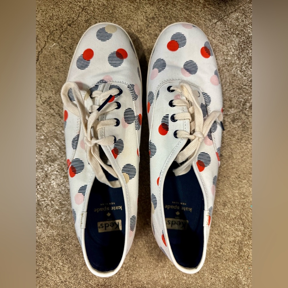 Meds Kate Spade cream seaport dot printed canvas shoes. Size 9.
